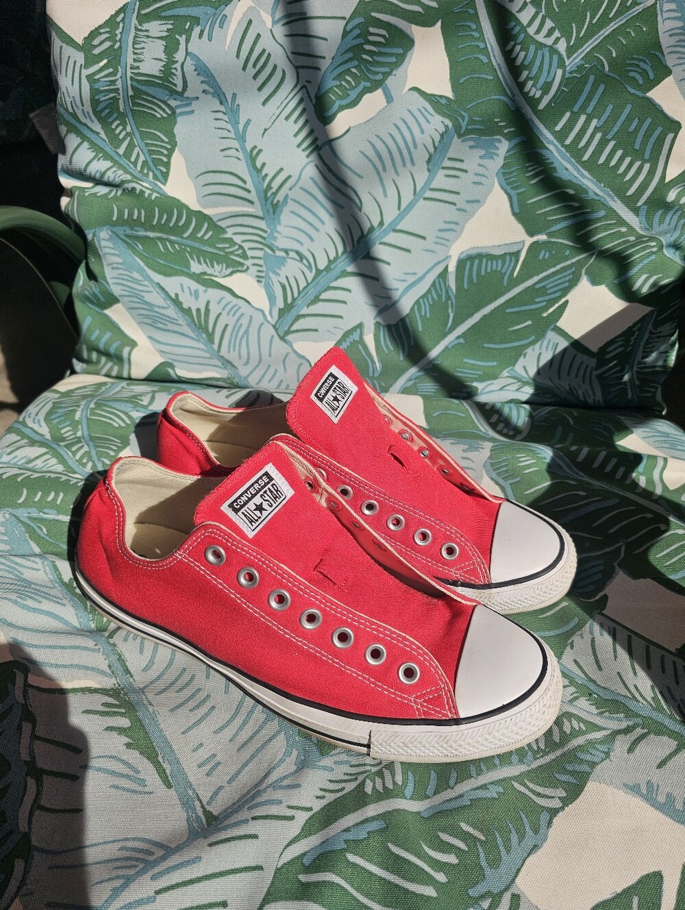Converse Mens 10 Canvas Low Top Sneakers Red